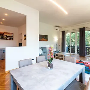 https://vittoria-4.italymilanhotels.net